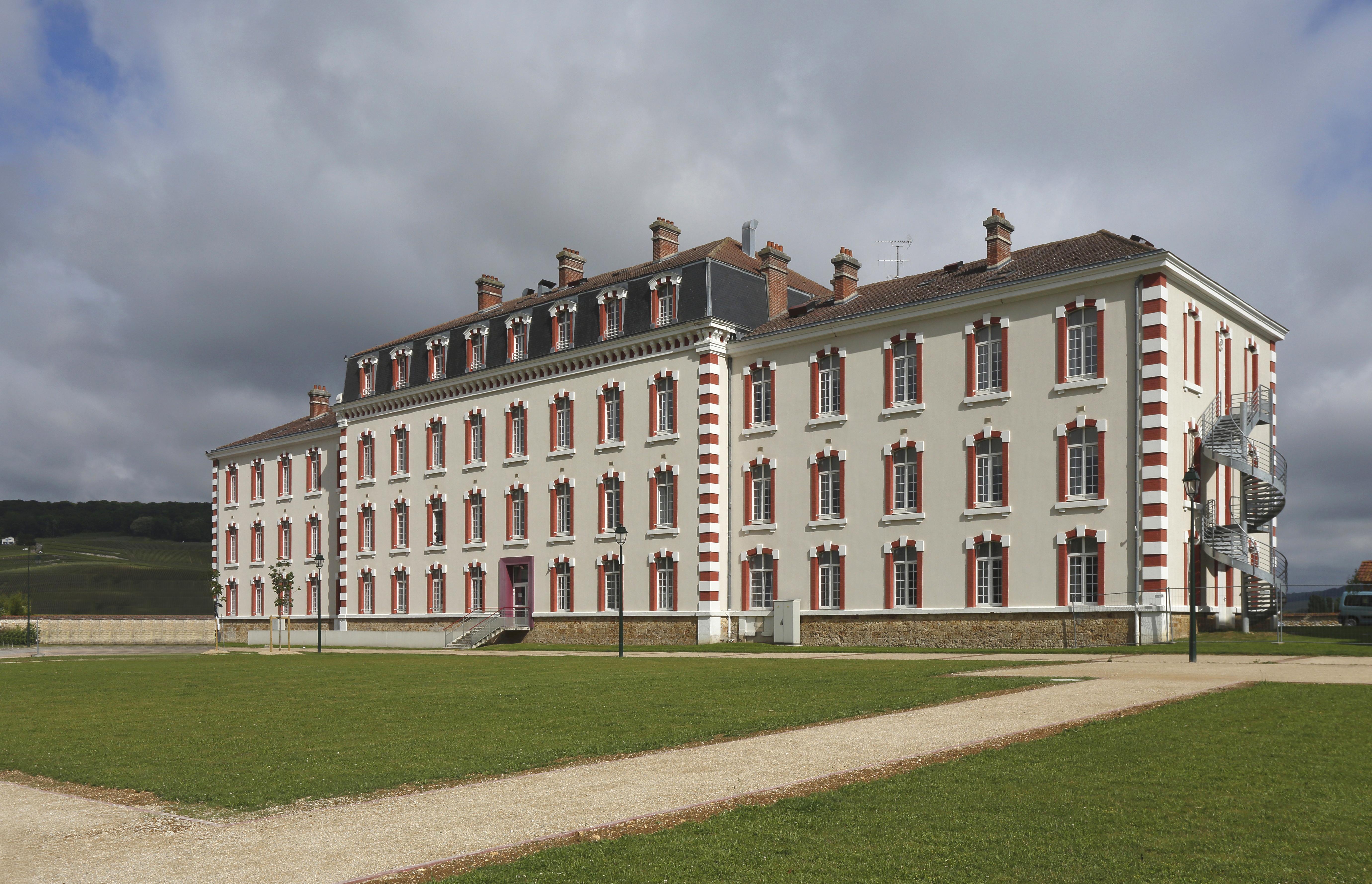 Comfort Suites & Vacanceole Les Demeures Champenoises Épernay Exterior foto